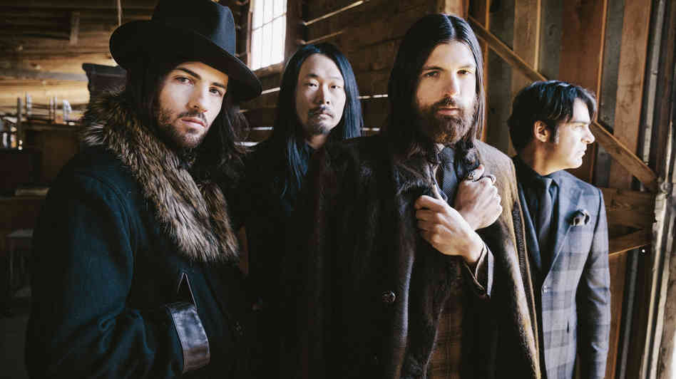 avettbros_bydannyclinch_wide-22c1b4f01eb1fccc24c58ded5f889267ad2c88dc-s6-c30