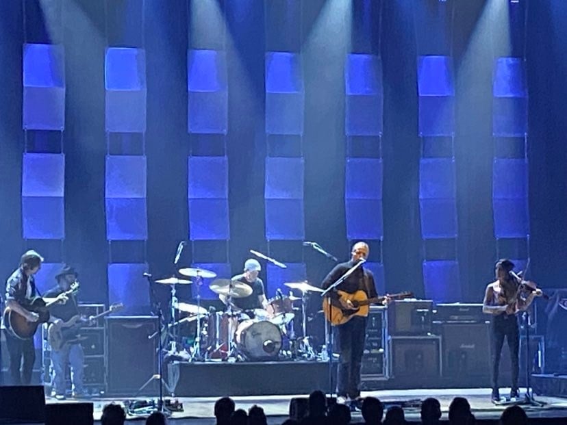 Jason Isbell And The 400 Unit: 2022 Tour [Concert Review] – The Fire Note